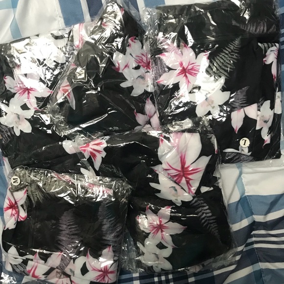 Last one!✨🌺 Floral leggings and sports bra set - Picture 8 of 8